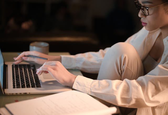 ibc-seleciona-professor-formador-conteudista-tutor-a-distancia-e-assistente-pedagogico