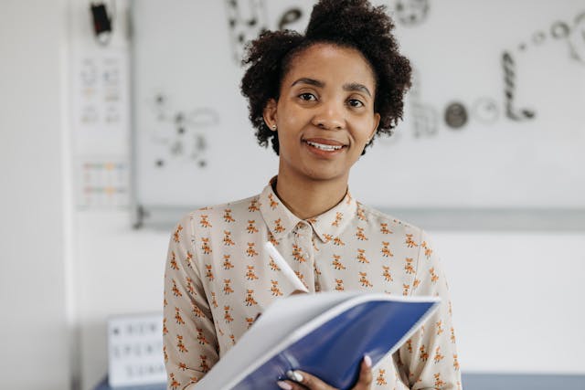 etec-seleciona-professor-de-planejamento-do-tcc-em-marketing