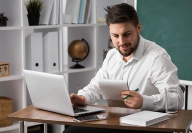 uesc-seleciona-tutores-a-dsitancia-para-cursos-uab