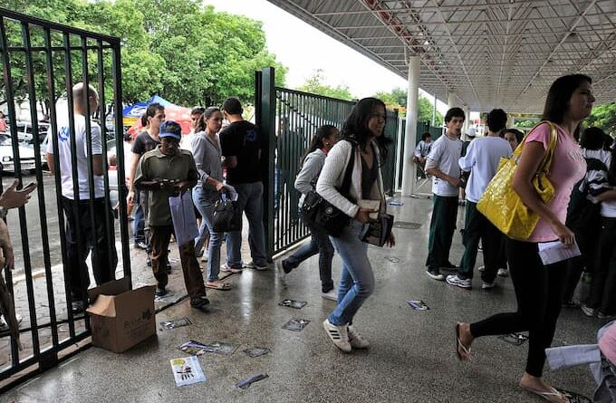inep-abre-vagas-para-trabalhar-no-enem-2026-e-paga-ate-r-864-por-dia