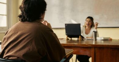 ufnt-seleciona-professor-regente-orientador-de-tcc-uab