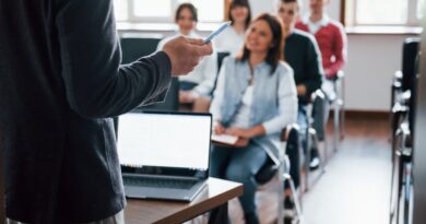 uern-seleciona-professores-regentes-para-especializacao-gratuita-uab