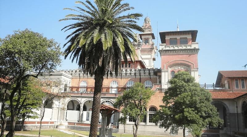 catavento-cultural-e-educacional-seleciona-educador